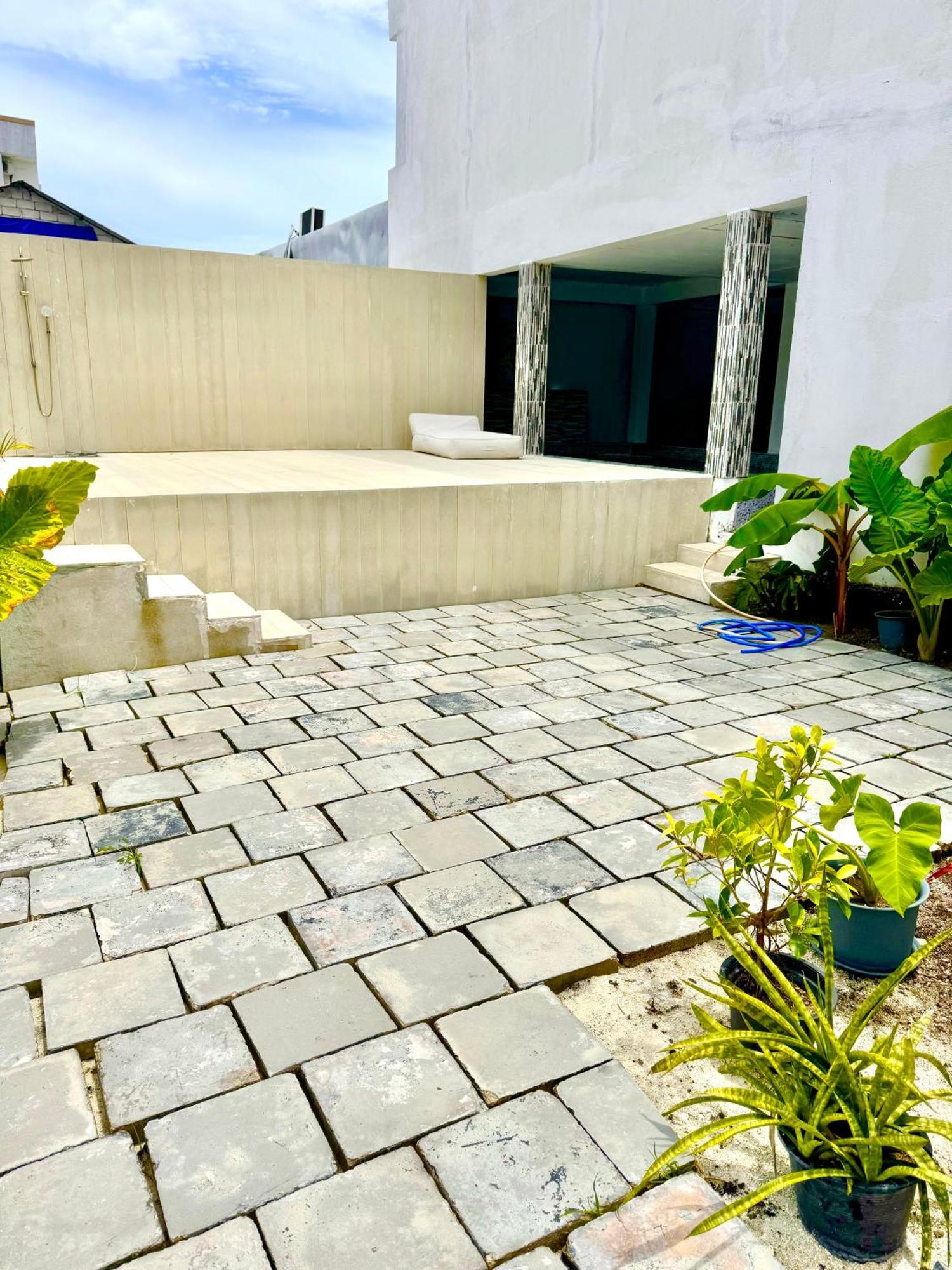Sands Garden Hotel Thoddoo Esterno foto