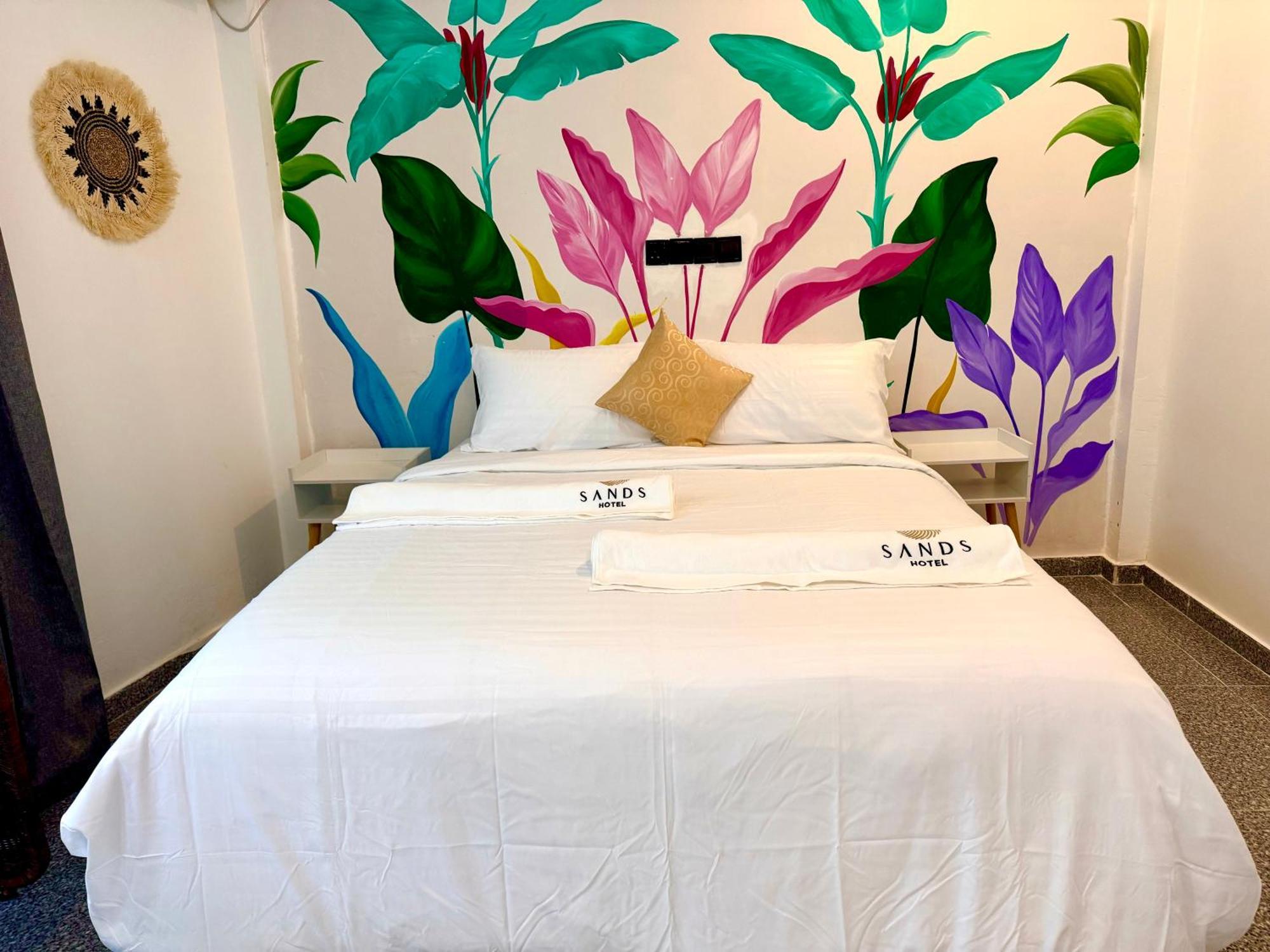 Sands Garden Hotel Thoddoo Esterno foto