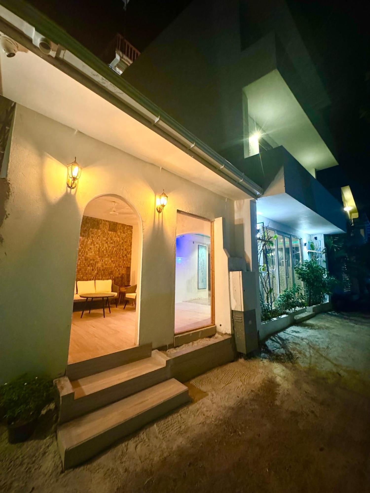 Sands Garden Hotel Thoddoo Esterno foto